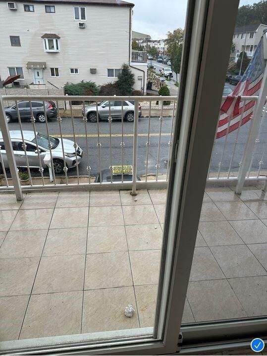 Property Photo:  64 Croft Place 2  NY 10314 