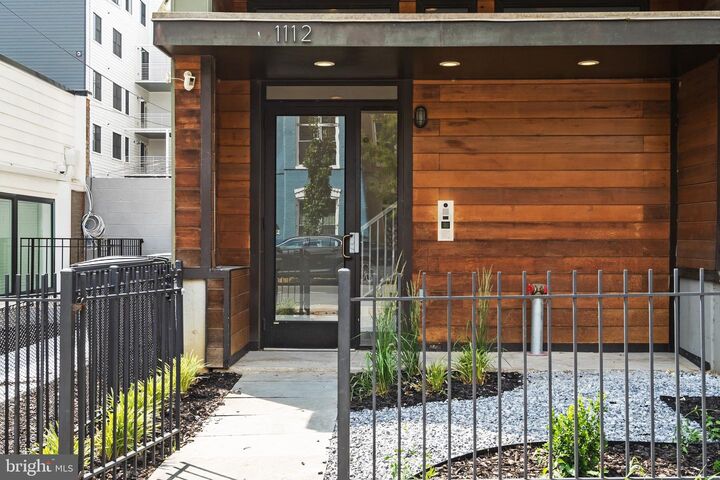 Property Photo:  1112 Montello Avenue NE 401  DC 20002 