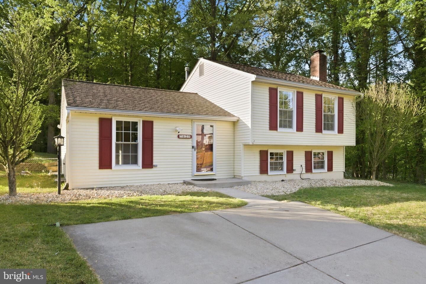 Property Photo:  7625 Sheffield Green Way  VA 22079 