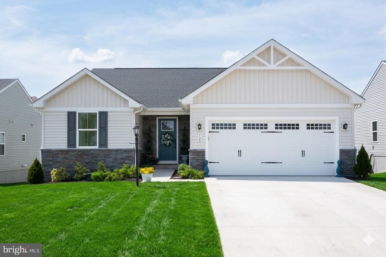 Property Photo:  120 Gabriel Court  VA 22602 