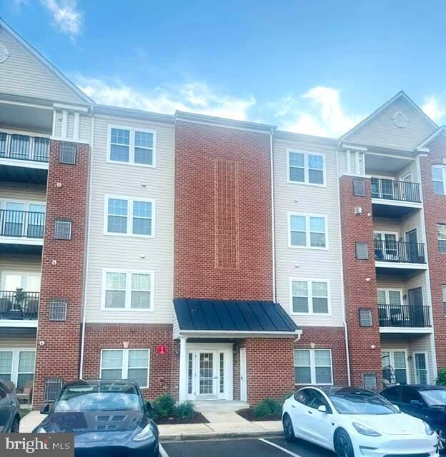 Property Photo:  1600 Hardwick Court 301  MD 21076 