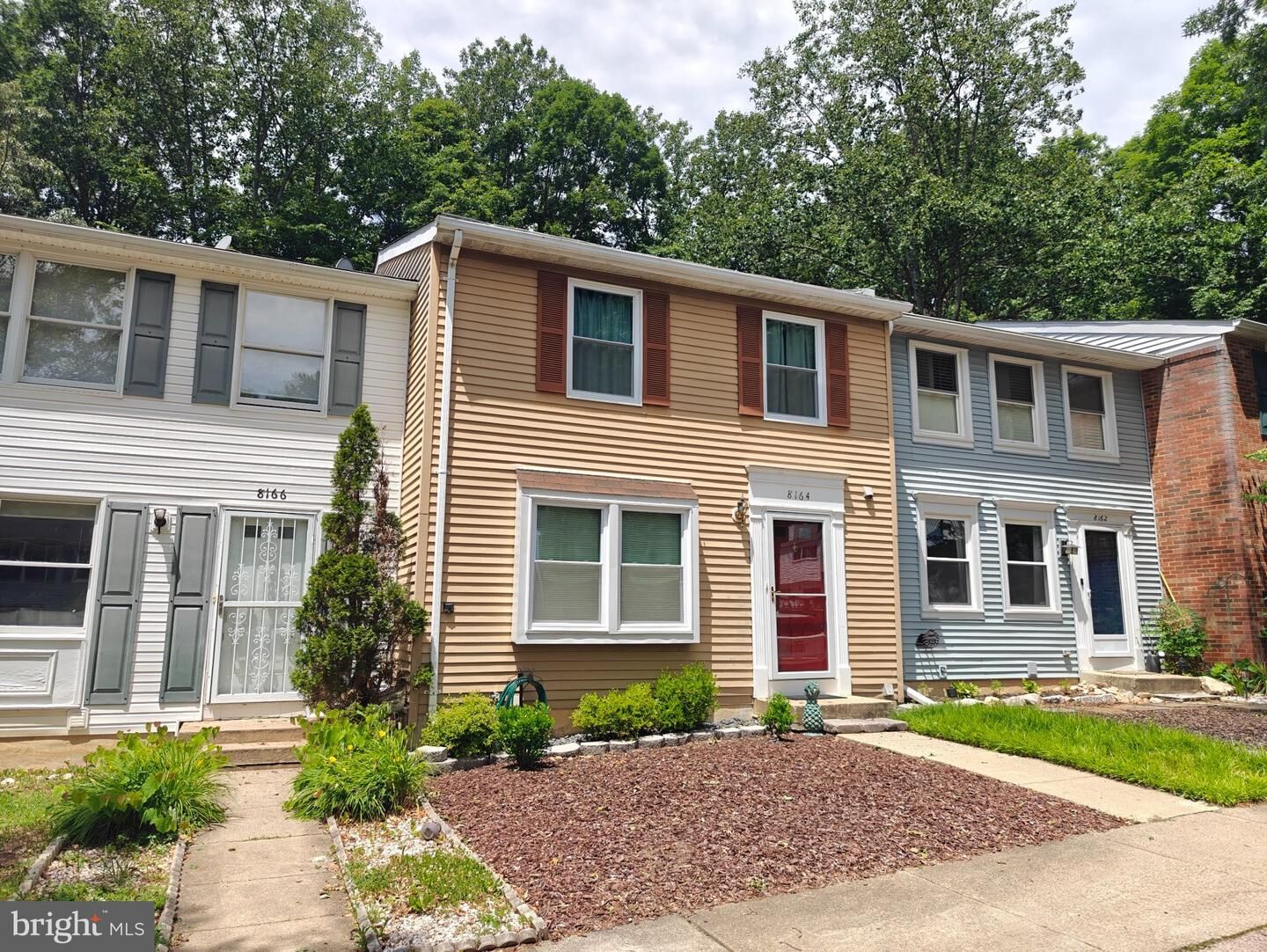 Property Photo: 8164 Curving Creek Court VA 22153
