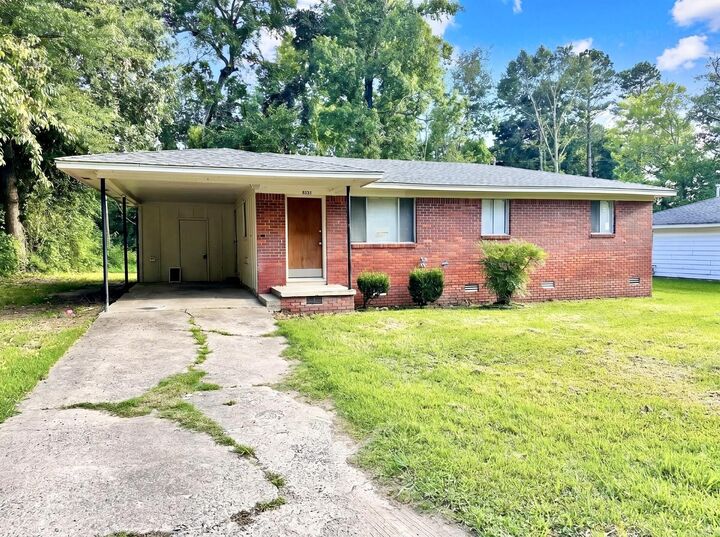 Property Photo: 5807 Hutsell Road AR 72209