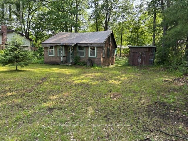 Property Photo:  123 Bayview Drive  ON K0A 3M0 