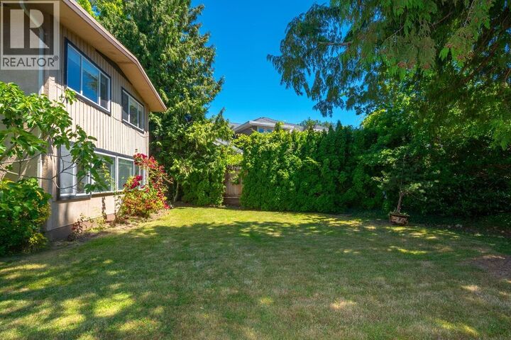 Property Photo: 3411 Wardmore Place BC V7C 1S6