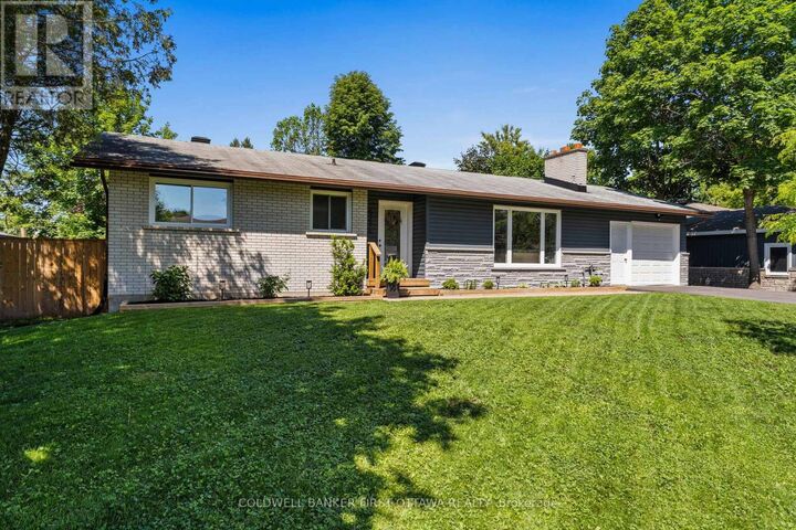 Property Photo: 5276 Hillcrest Drive ON K4M 1E9