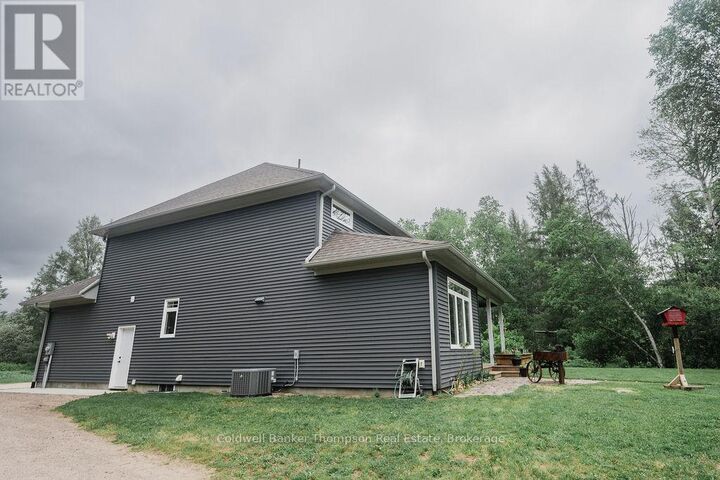 Photo de la propriété: 39 Riverside Avenue ON P0A 1X0