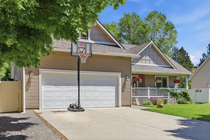 Property Photo: 1460 N Willamette Dr ID 83854
