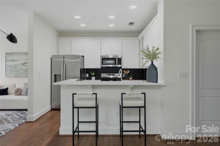 Property Photo: 400 N Church Street 226 NC 28202