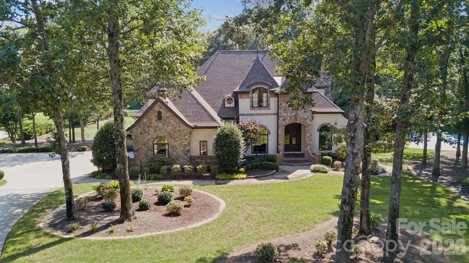 Property Photo:  2900 Cutter Court  NC 28173 
