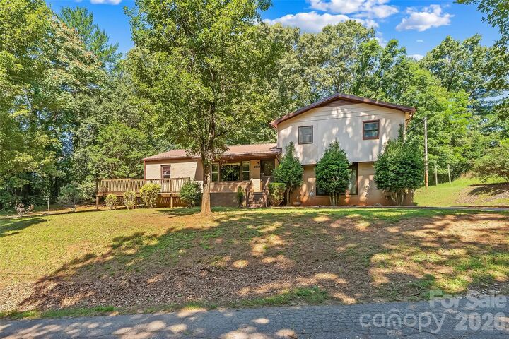 Property Photo: 5350 Jay Road NC 28655