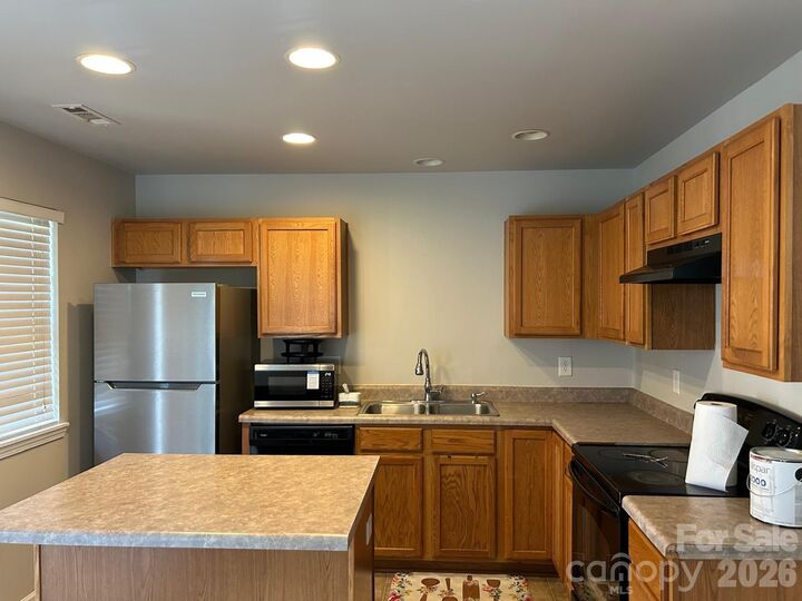 Property Photo:  11040 Derryrush Drive  NC 28213 