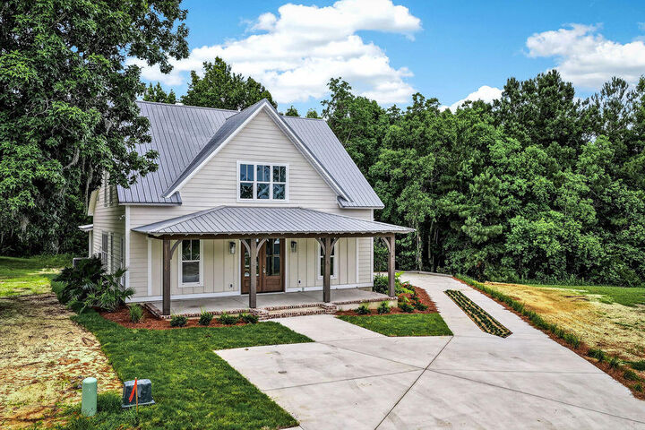Property Photo: 541 Oak Lawn Road SC 29440
