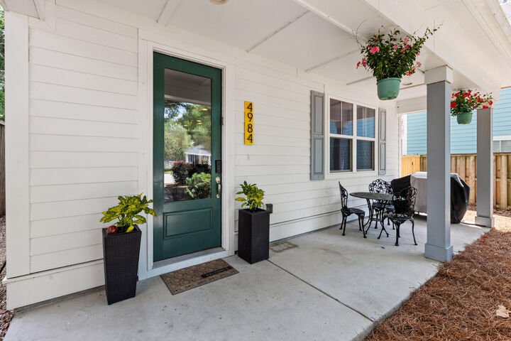 Property Photo:  4984 Jenkins Avenue  SC 29405 