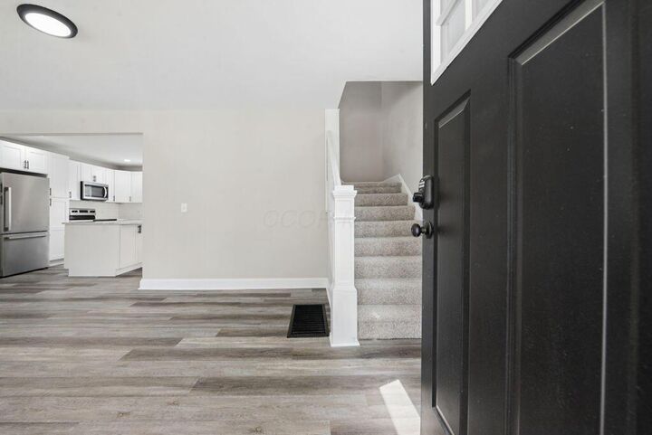 Property Photo: 529 E Morrill Avenue OH 43207