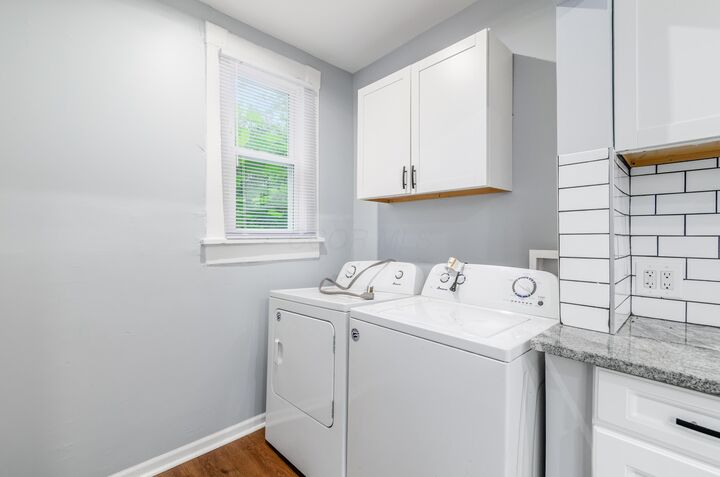 Property Photo: 370 N Garfield Avenue OH 43203