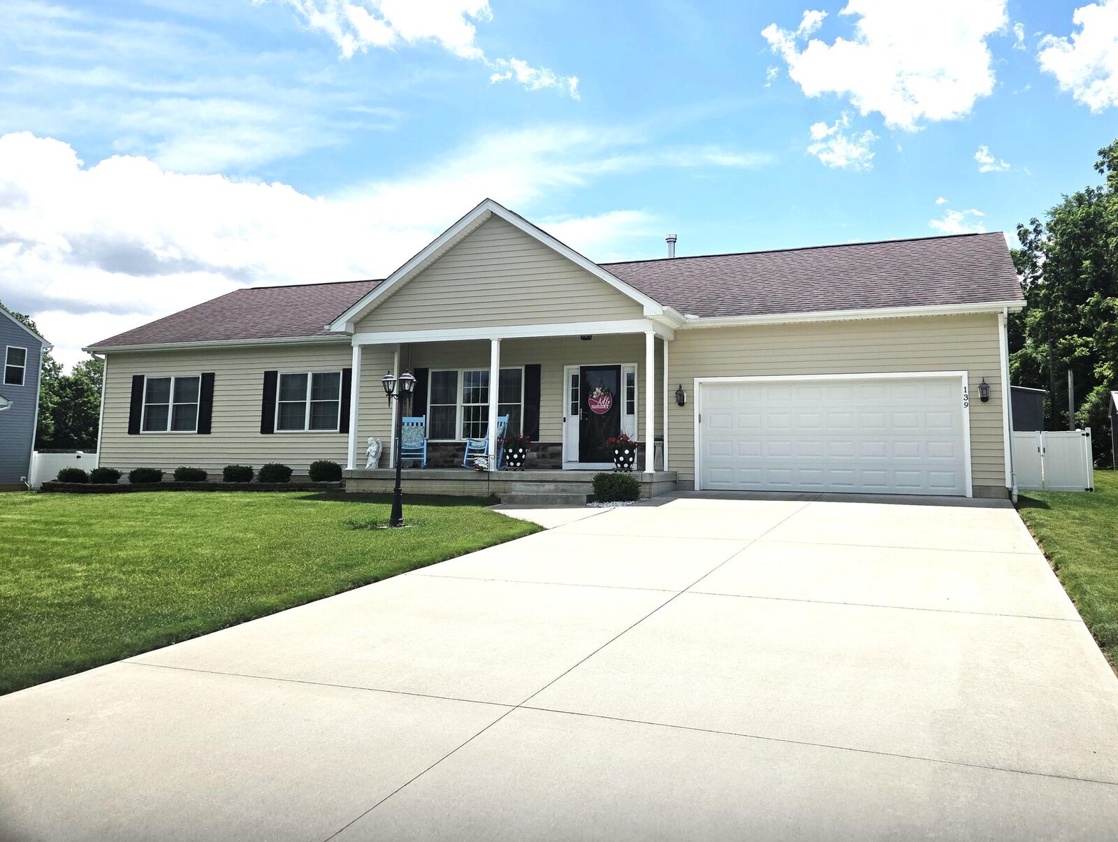 Property Photo:  139 Duncan Drive  OH 43062 