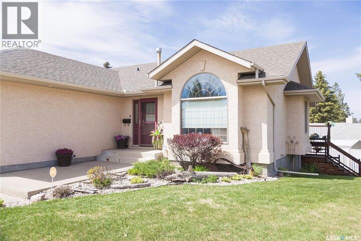 Property Photo: 582 Mahon Drive SK S6V 7Z9