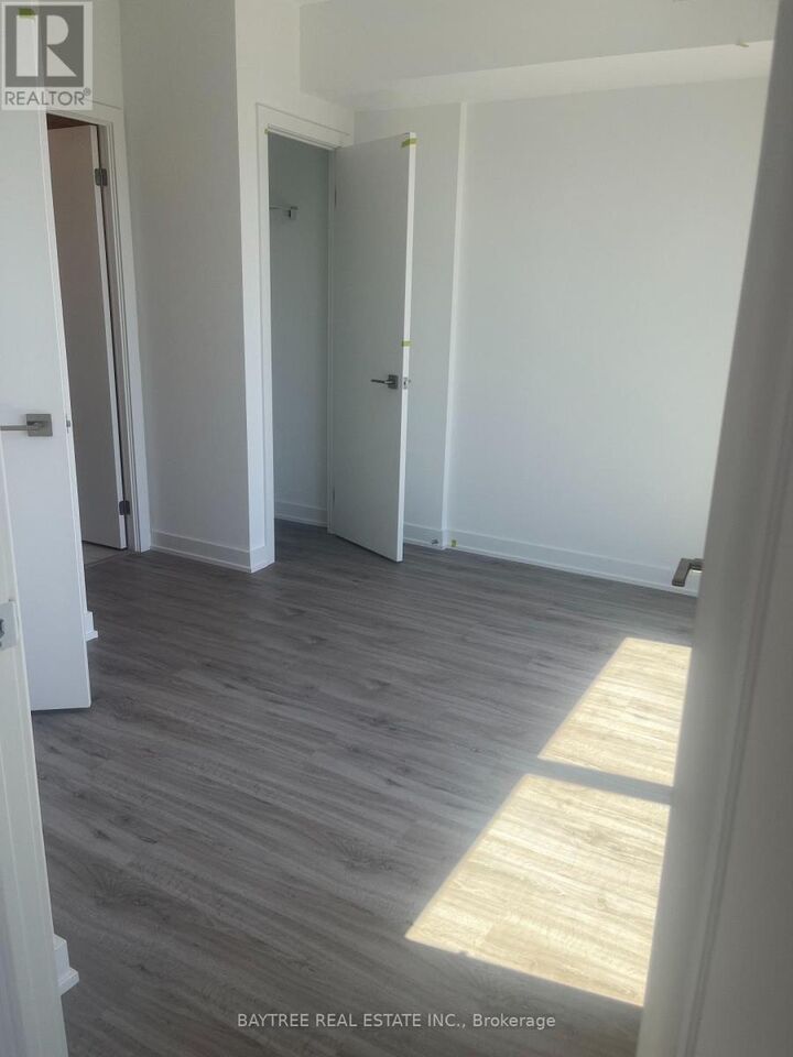Property Photo: 252 Church Street 5315 ON M5B 1Z5