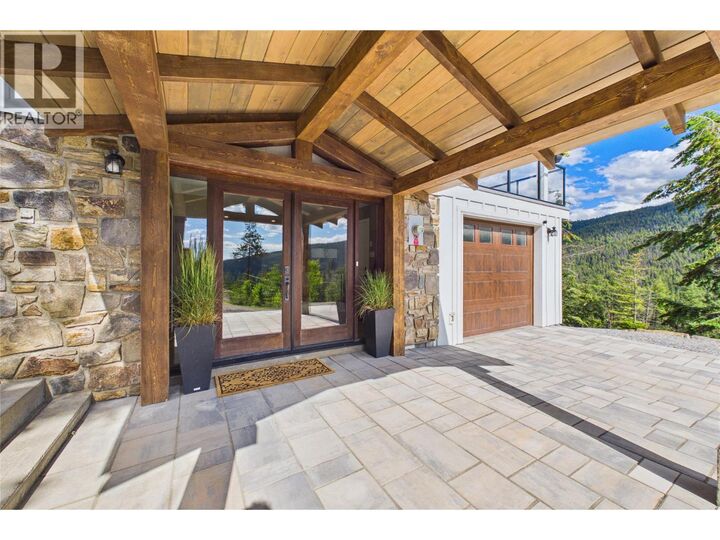 Property Photo: 6210 33 Highway East BC V1P 1H8