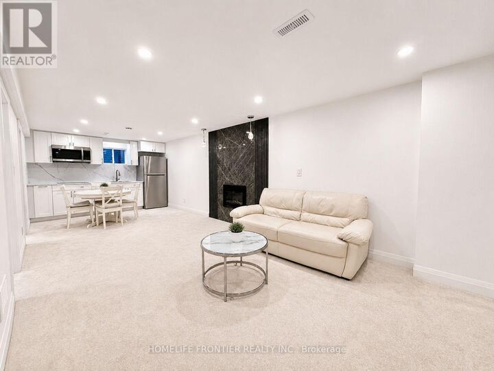 Property Photo:  279 Shaw Boulevard Bsmnt  ON L4C 5T9 