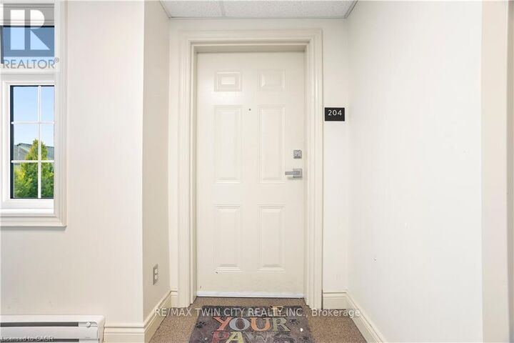 Property Photo:  64 Frederick Drive 204  ON N1L 0P3 