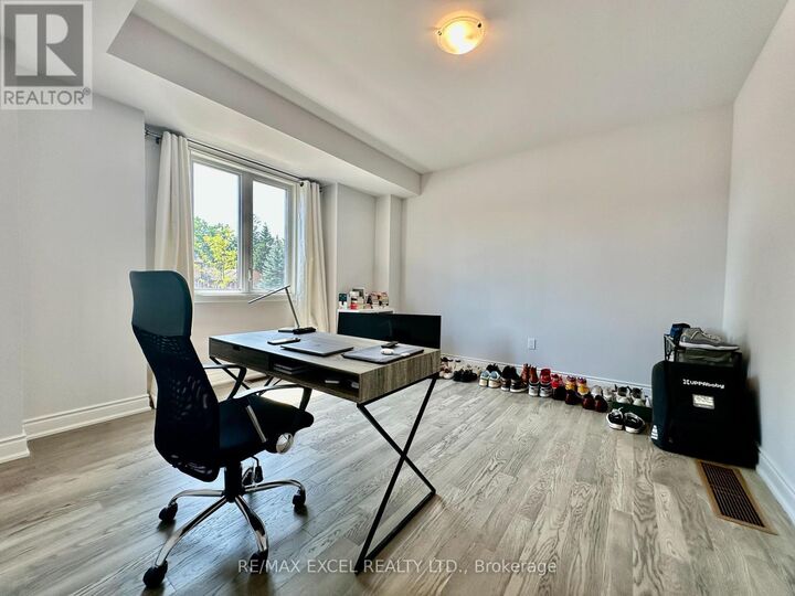 Property Photo: 8 Alan Williams Trail ON L9P 0R5