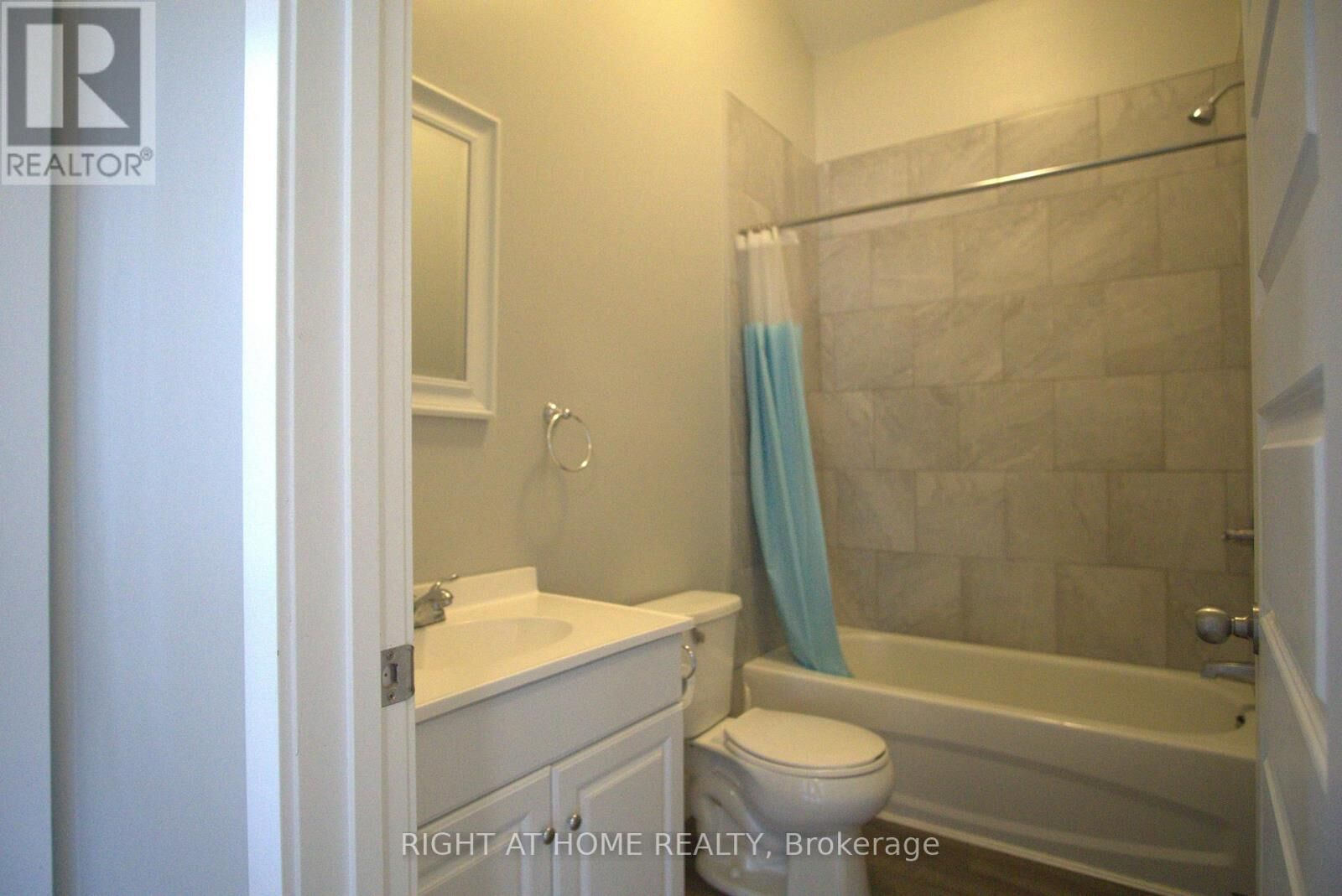 Property Photo:  371 Vesta Place B  ON N5Y 1G4 