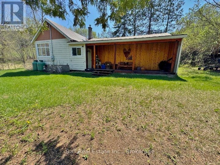 Property Photo:  145 Old L'Amable Road  ON K0L 1C0 
