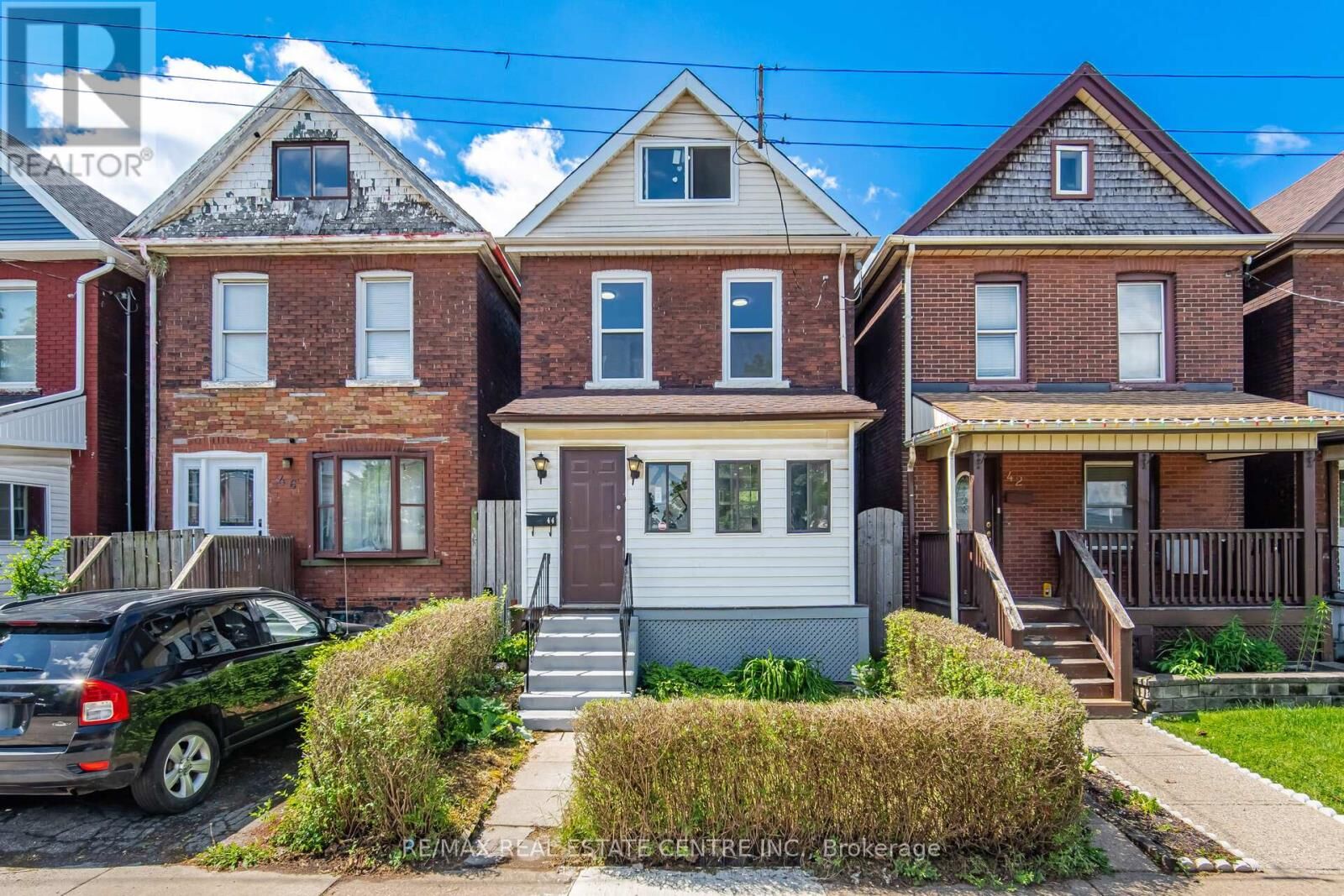 Property Photo: 44 Gordon Street ON L8L 3H2