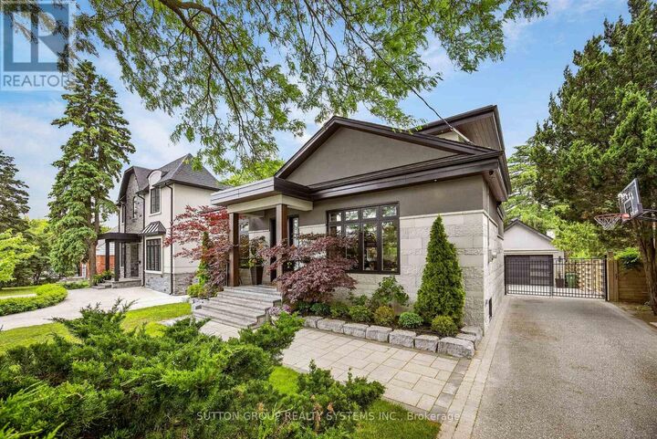 Property Photo:  146 Martin Grove Road  ON M9B 4K9 