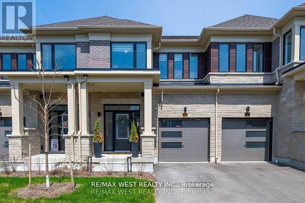 Property Photo:  16 Hickey Lane  ON K9V 0T2 