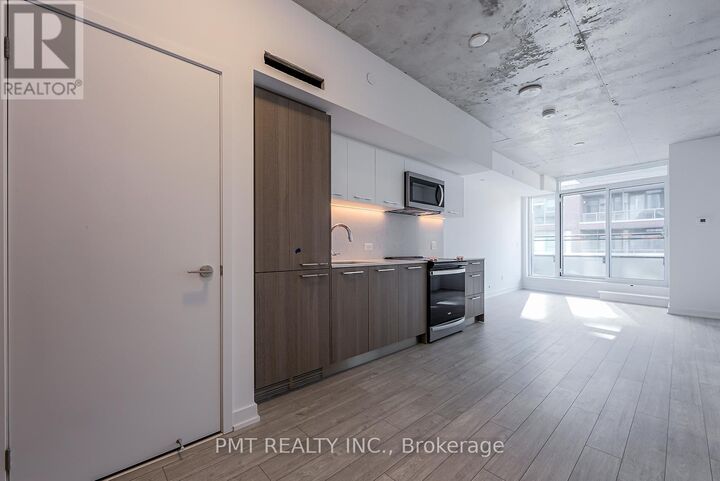 Property Photo:  45 Baseball Place 504  ON M4M 0E6 