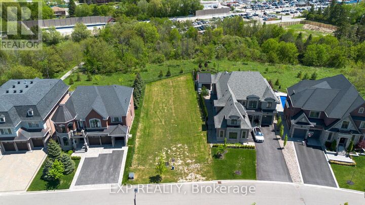 Property Photo: 25 Hogan Court ON L7B 1C9