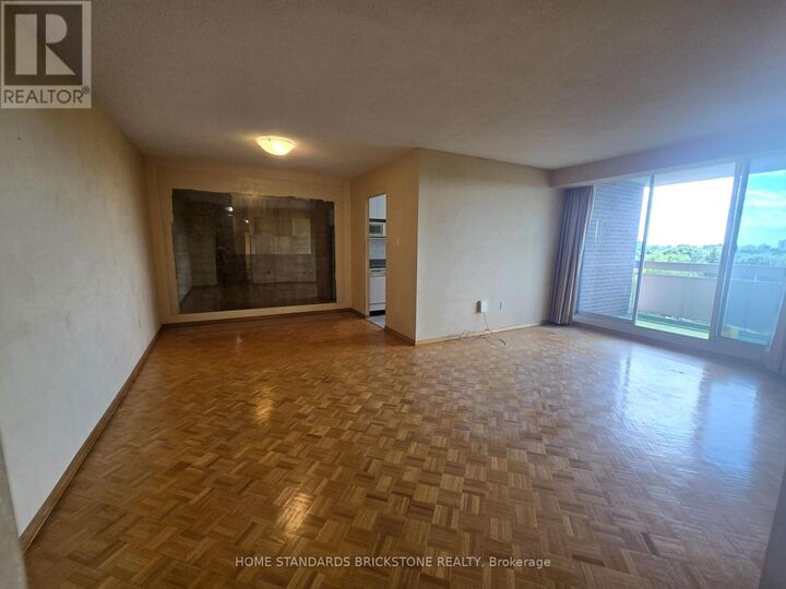 Property Photo:  205 Hilda Avenue 802  ON M2M 4B1 
