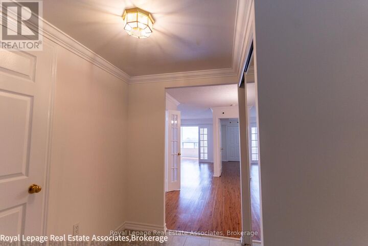 Property Photo: 228 Bonis Avenue 2706 ON M1T 3W4