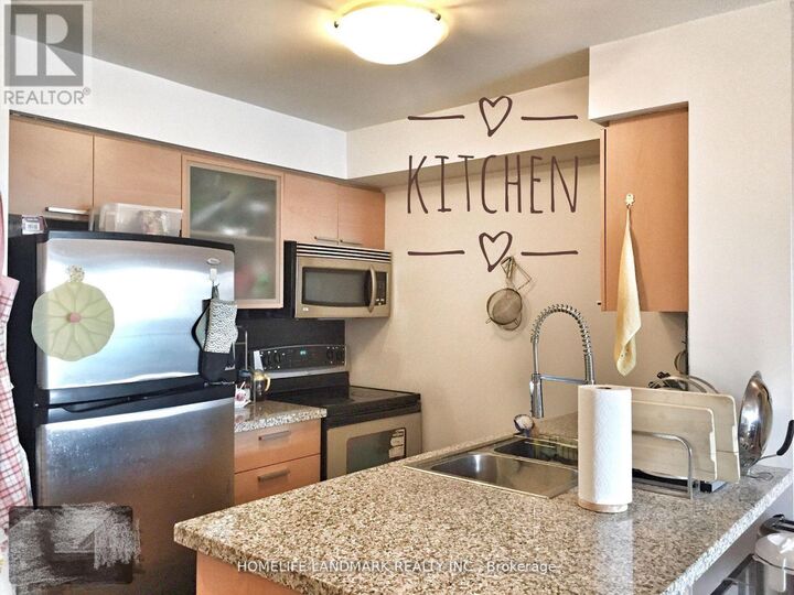 Property Photo: 16 Harrison Garden Boulevard Lph08 ON M2N 7J6