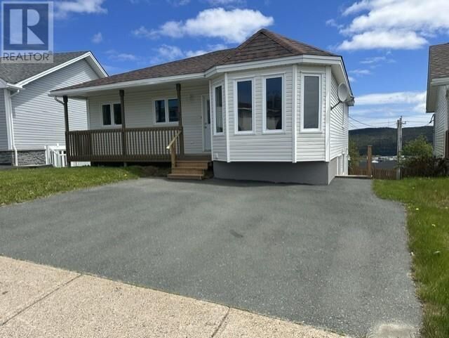 Property Photo:  31 Greenspond Drive  NL A1E 5Z9 