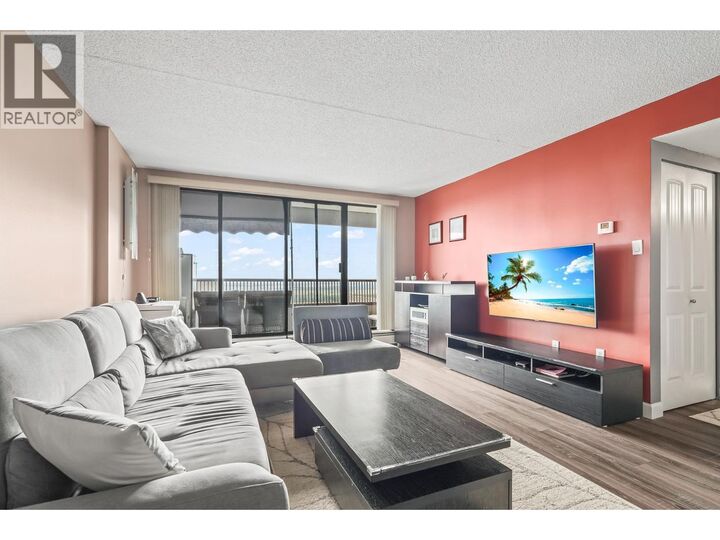 Property Photo:  6595 Willingdon Avenue 1607  BC V5H 4E5 