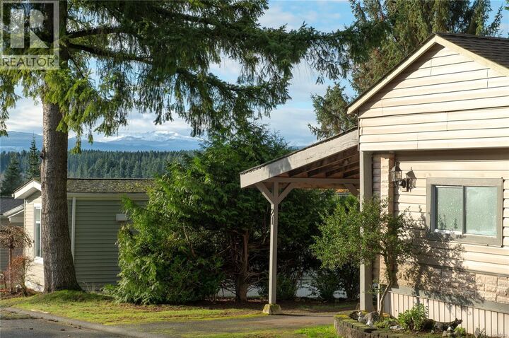 Property Photo:  1160 Shellbourne Boulevard 21  BC V9H 1H9 