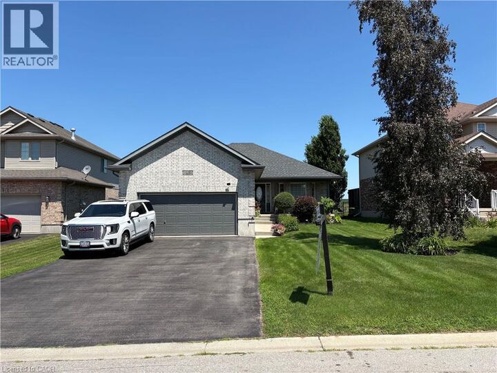 32 Applewood Street — photo 1