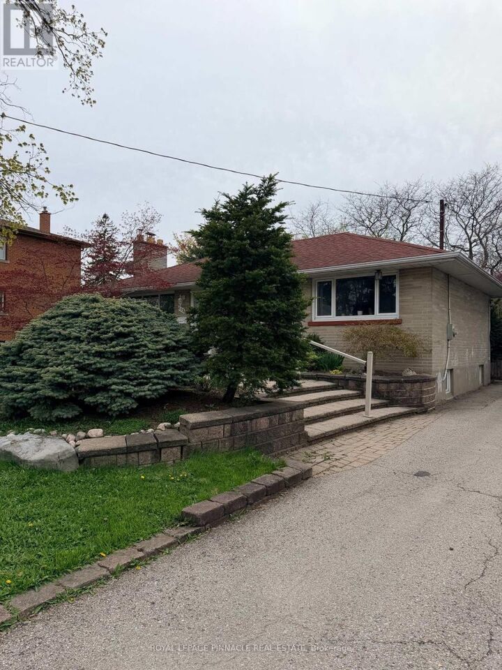 Property Photo:  608 Green Street East  ON L1N 4E8 