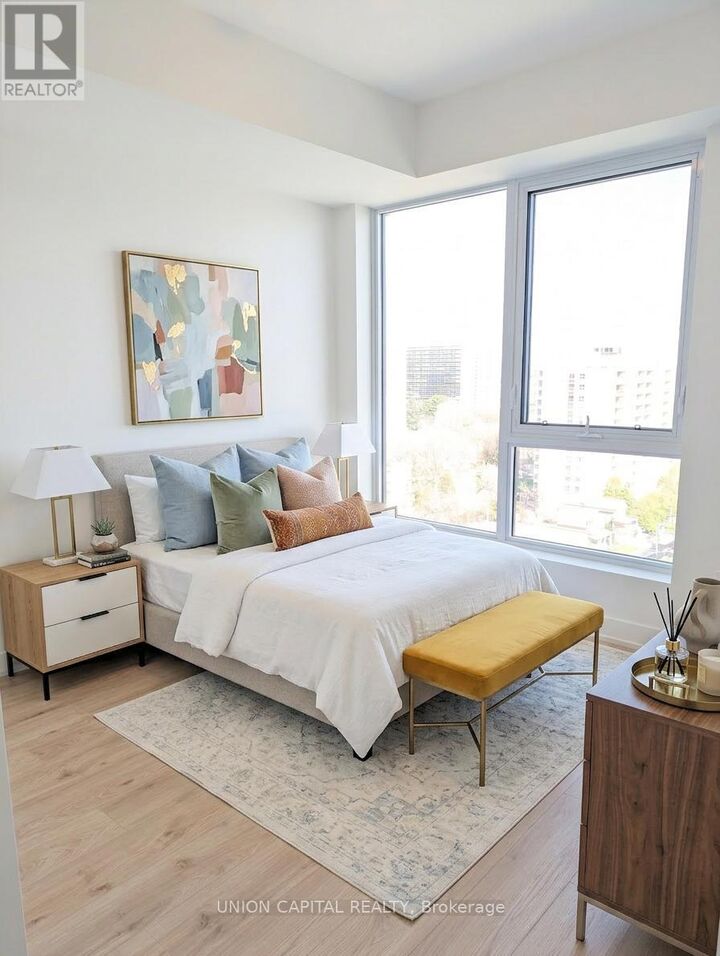 Property Photo:  2088 James Street 1007  ON L7R 0H2 