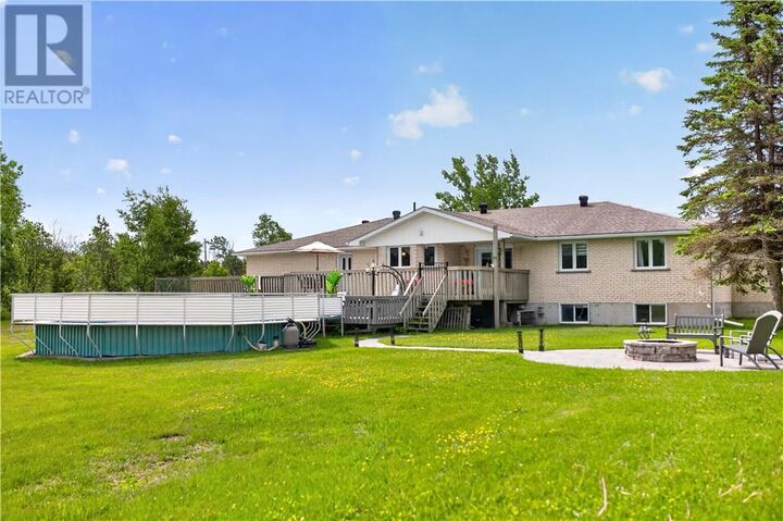 Property Photo:  980 Radar Road  ON P3P 0B4 