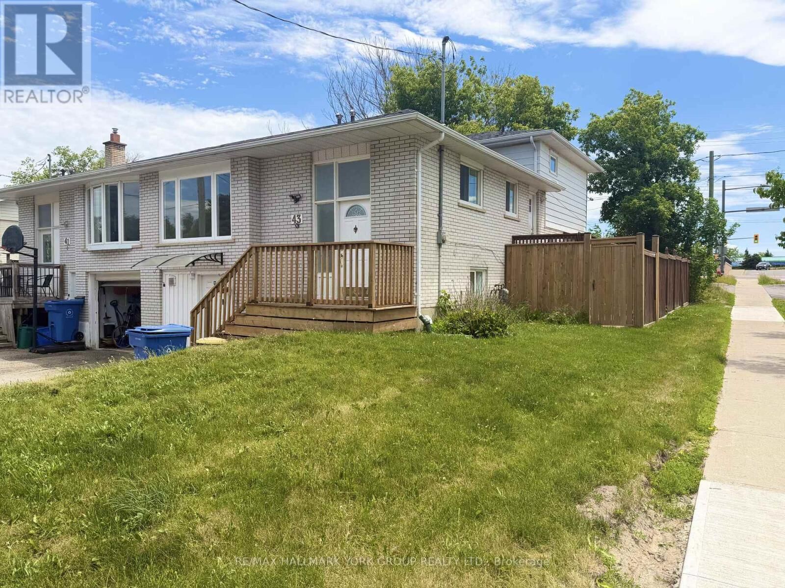 Property Photo: 43 Walter Avenue Upper ON L3Y 2T2