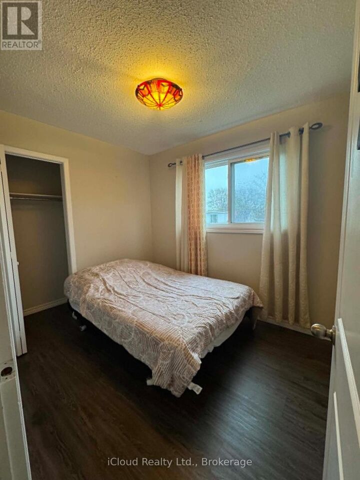 Property Photo:  100 Brownleigh Avenue 256  ON L3B 5V8 
