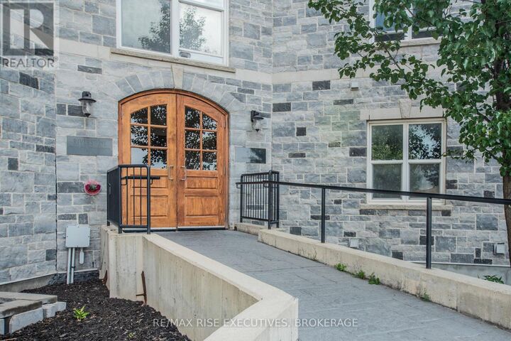 Property Photo: 539 Armstrong Road 516 ON K7M 0C6