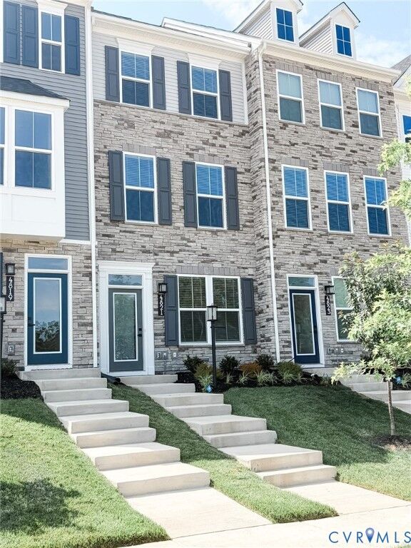 Property Photo:  4821 Cloverleigh Drive  VA 23112 