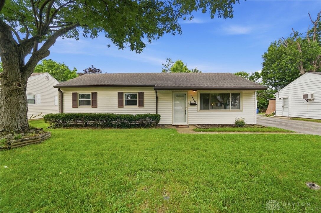 Property Photo: 1677 Falke Drive OH 45432