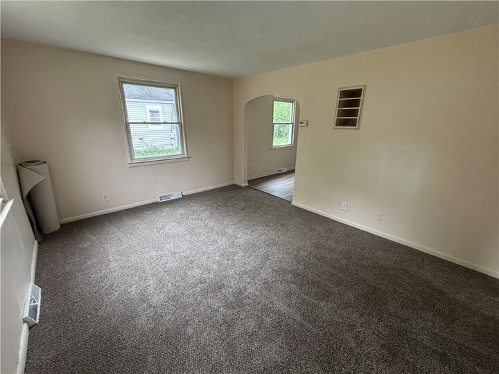 Property Photo: 4443 Eichelberger Avenue OH 45406
